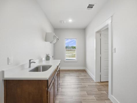 107 W Stagecoach Trail Weatherford TX 76085