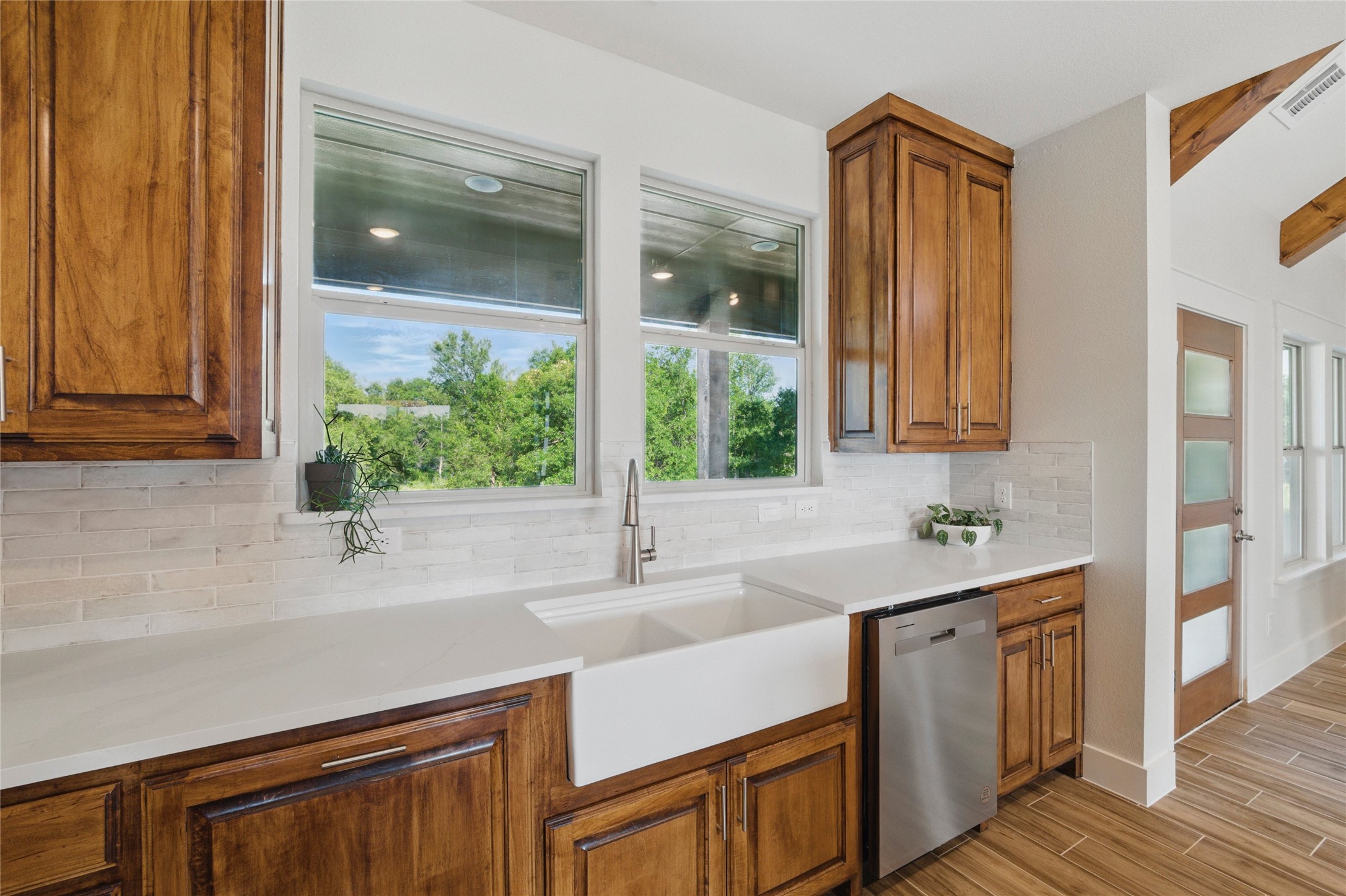 107 W Stagecoach Trail Weatherford TX 76085