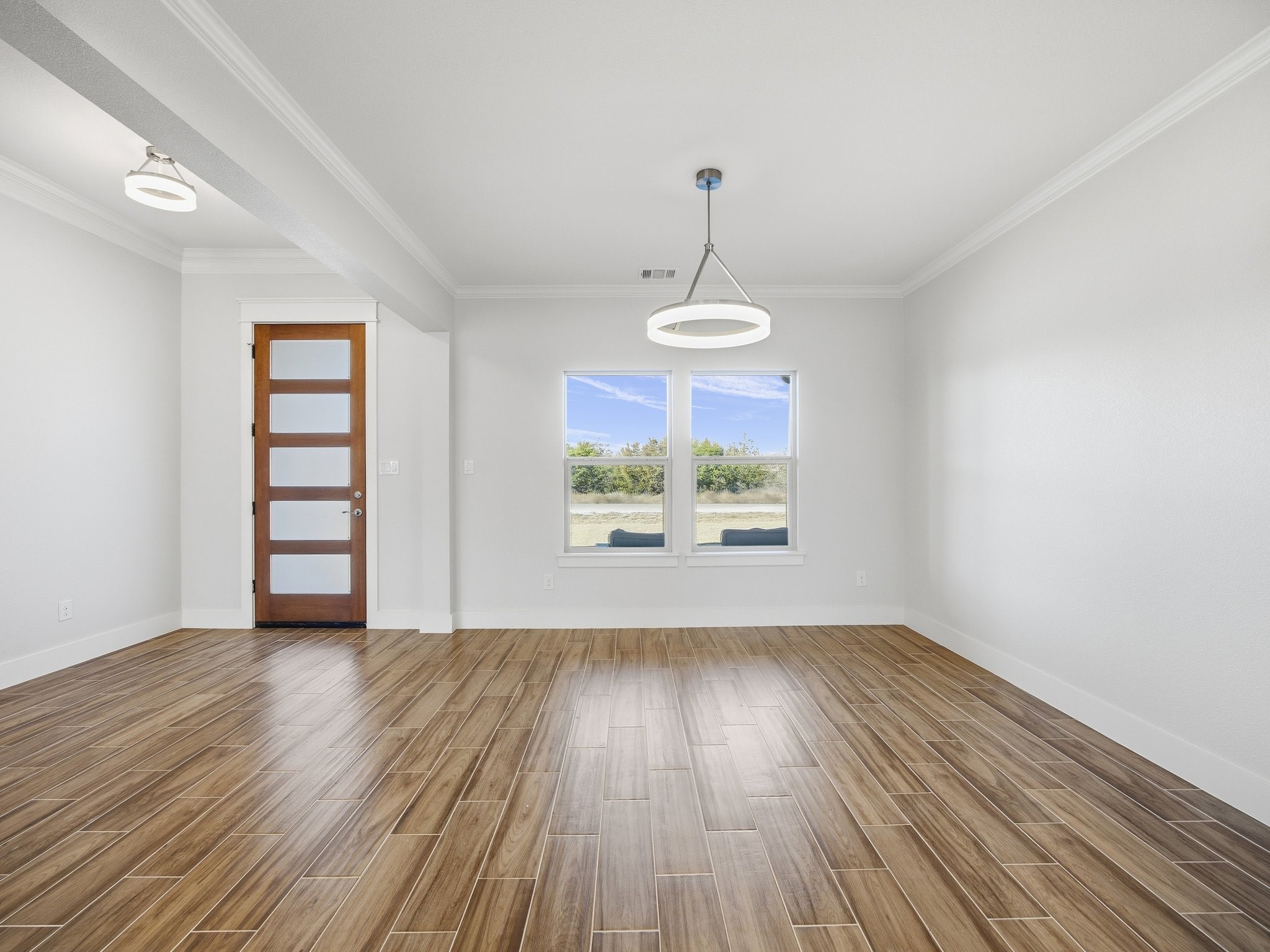 107 W Stagecoach Trail Weatherford TX 76085