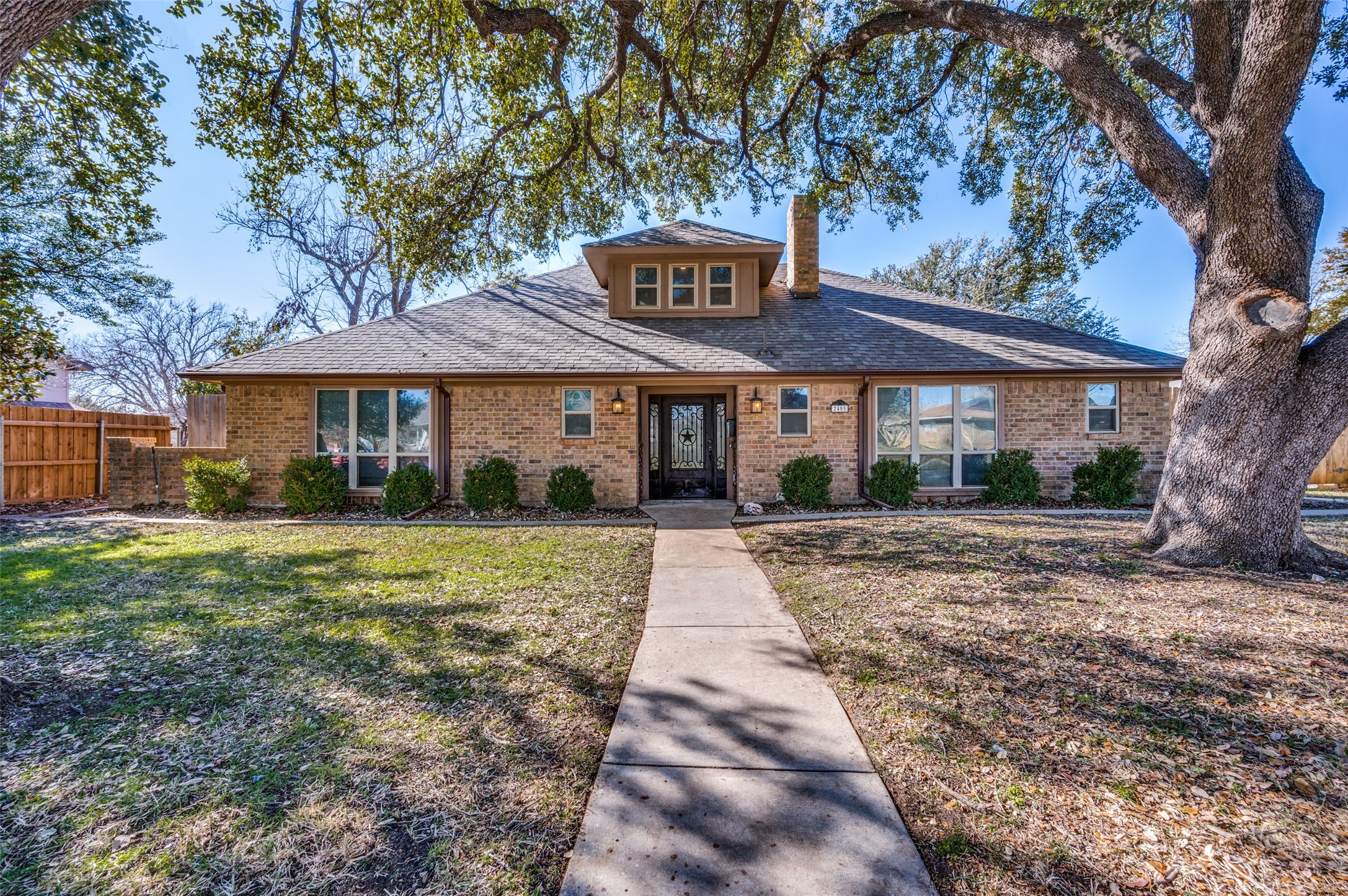 2405 Meadow Creek Drive Carrollton TX 75006
