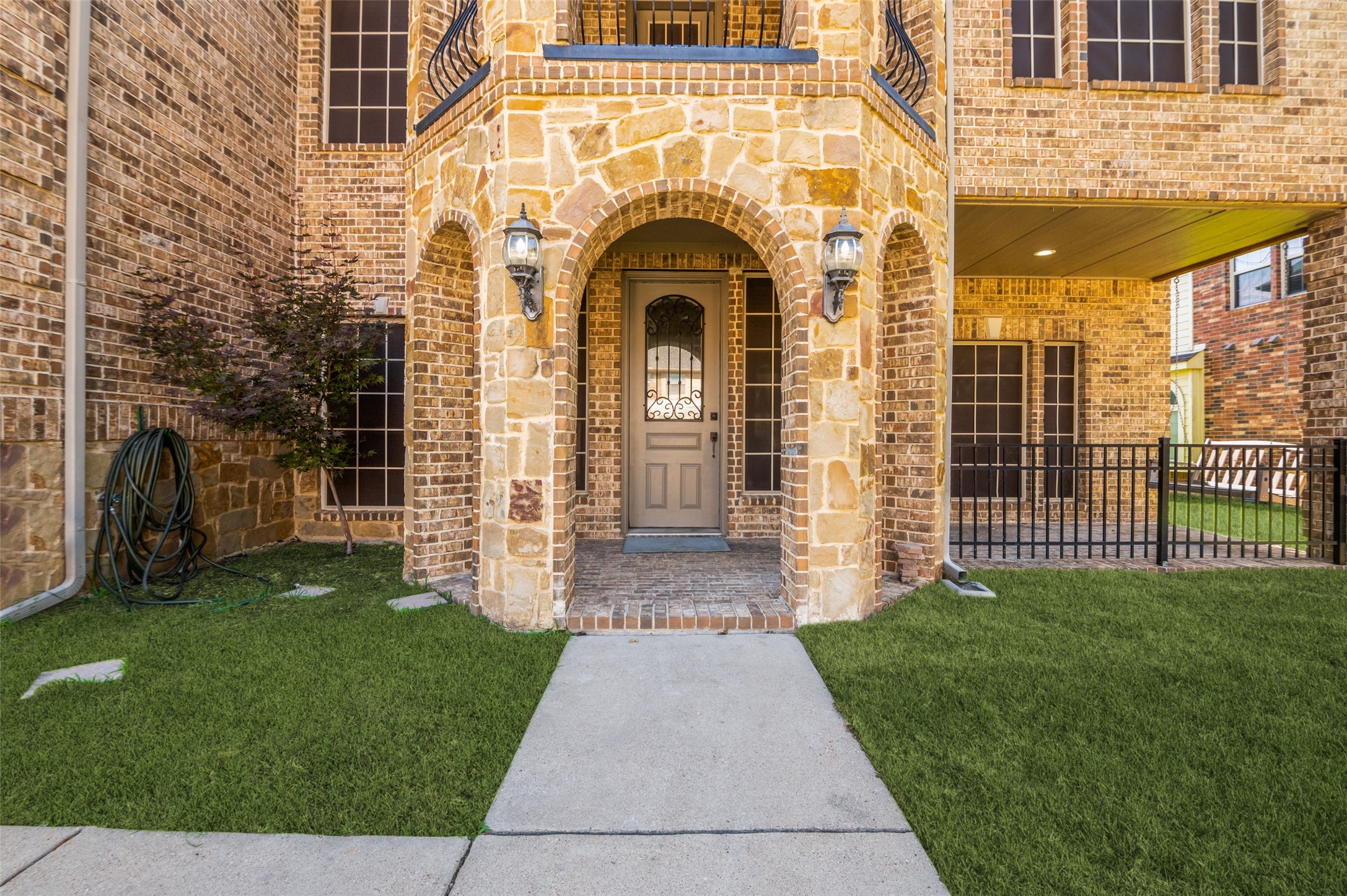 7028 Playa Grand Prairie TX 75054