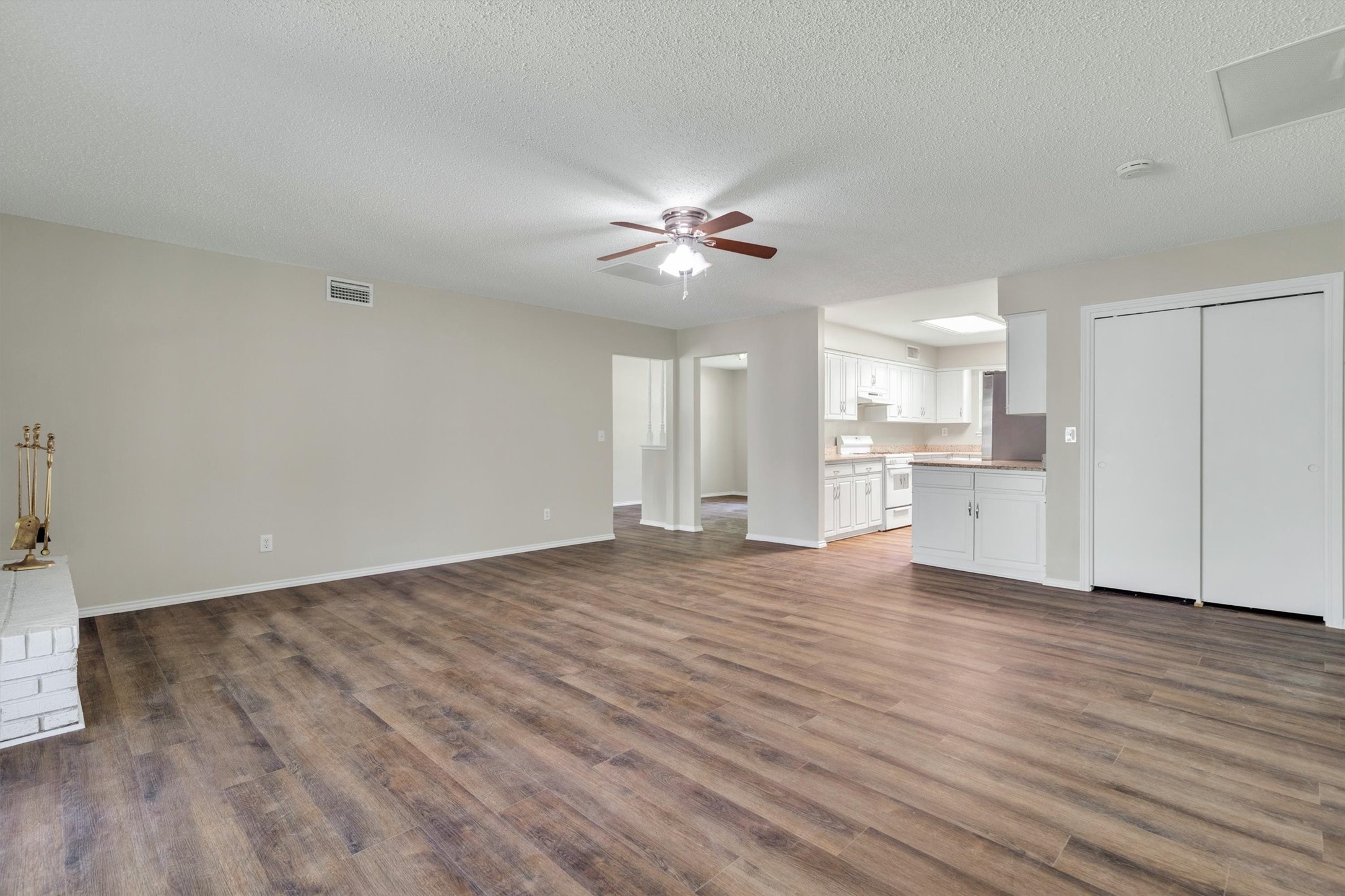 209 Mistletoe Lane Keene TX 76059