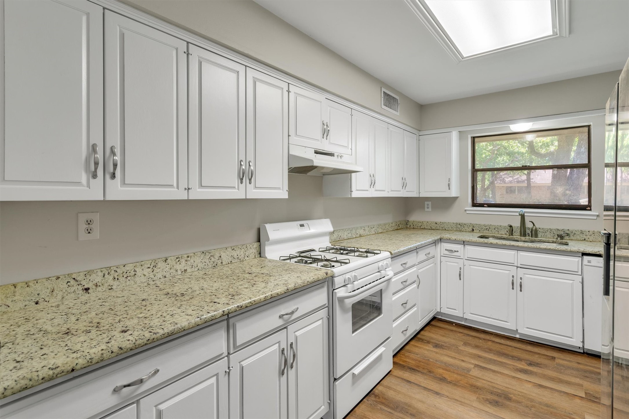 209 Mistletoe Lane Keene TX 76059