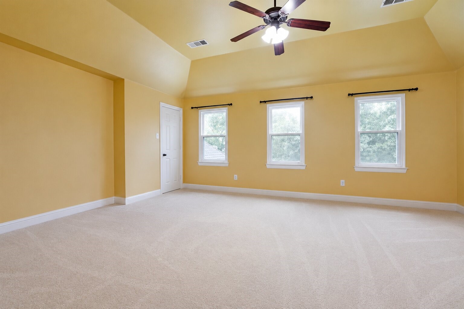2613 Bitternut Drive Richardson TX 75082