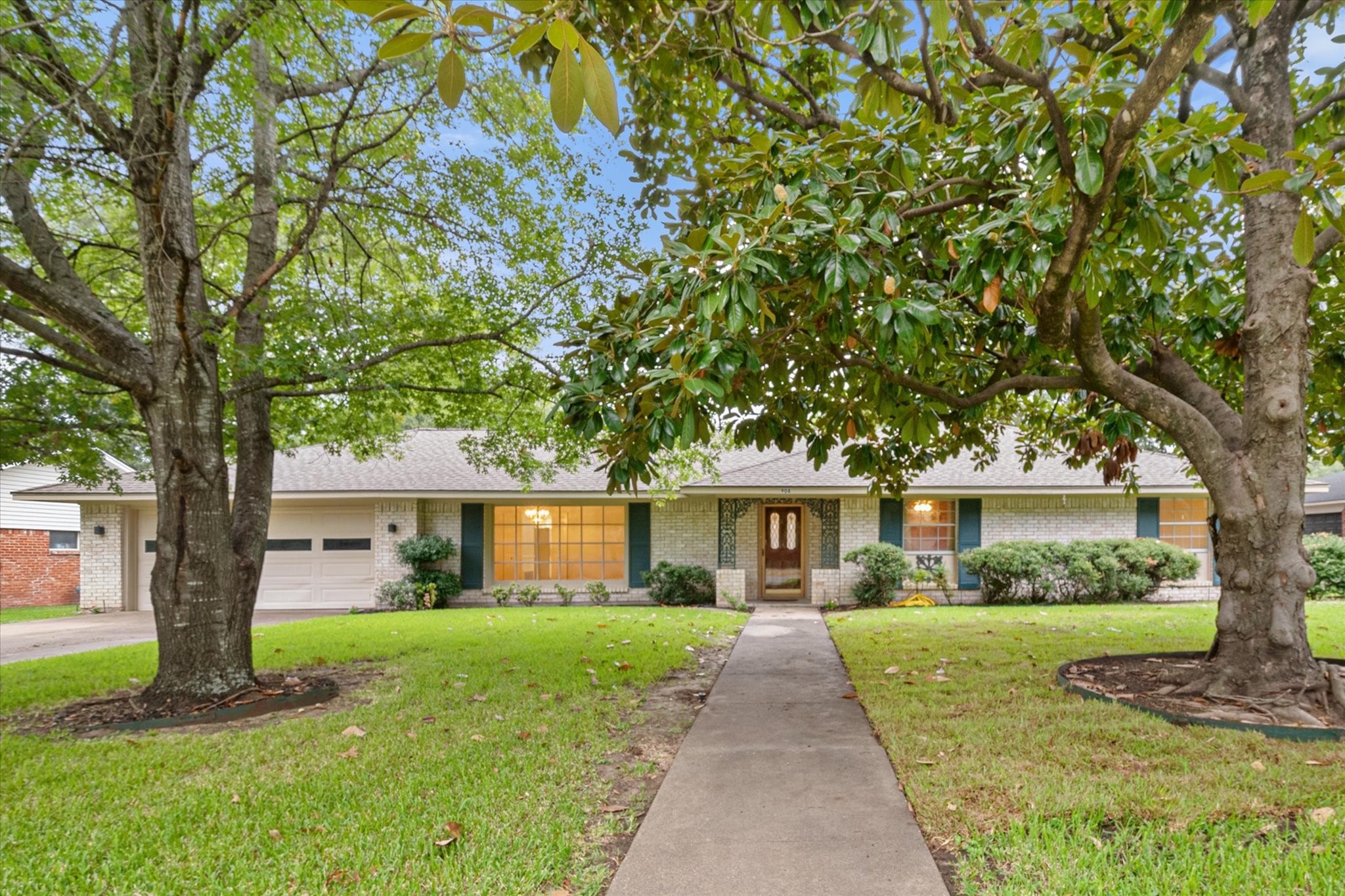 908 Bryn Mawr Street Corsicana TX 75110