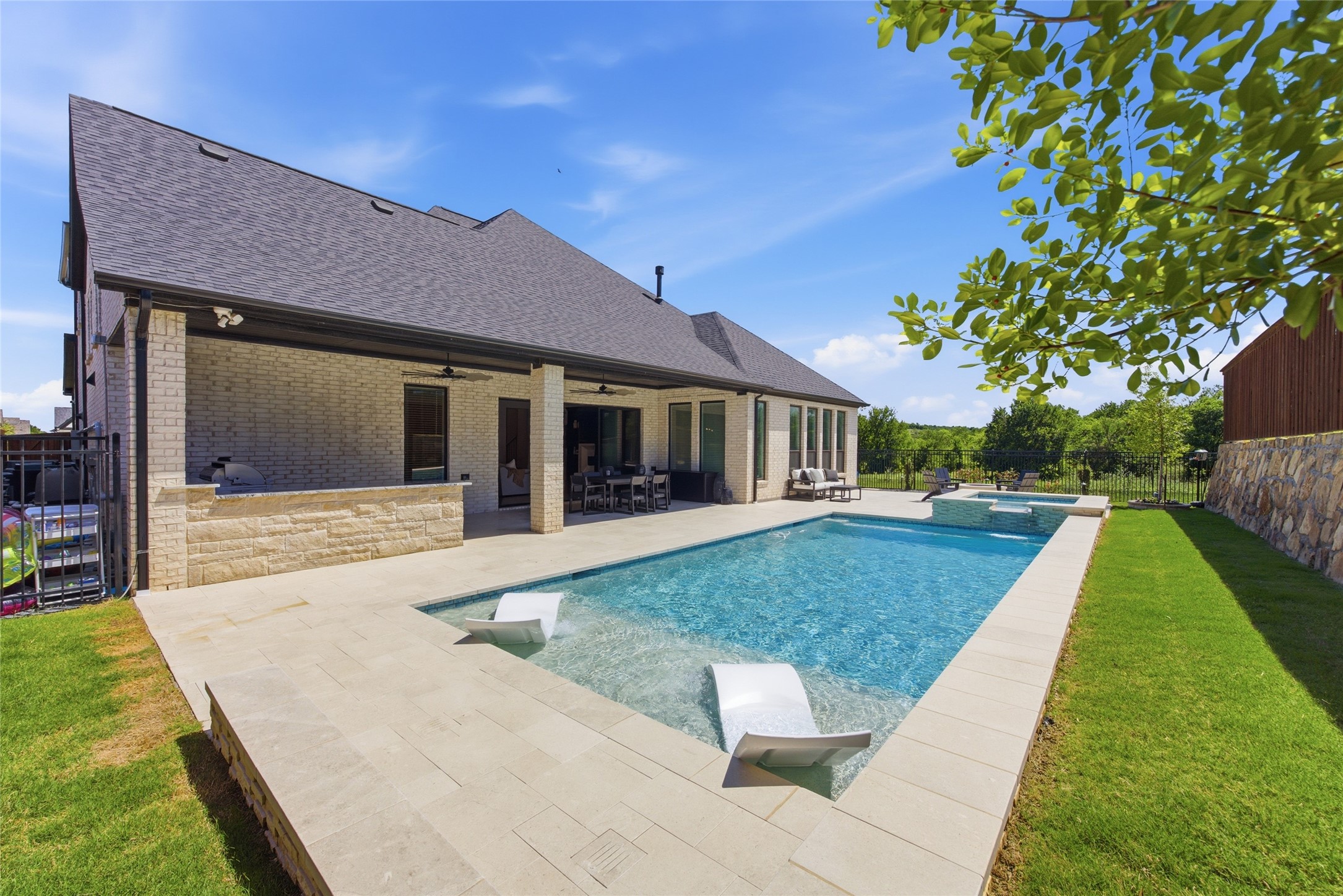 2216 Winding Creek Circle Fort Worth TX 76008