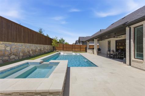 2216 Winding Creek Circle Fort Worth TX 76008