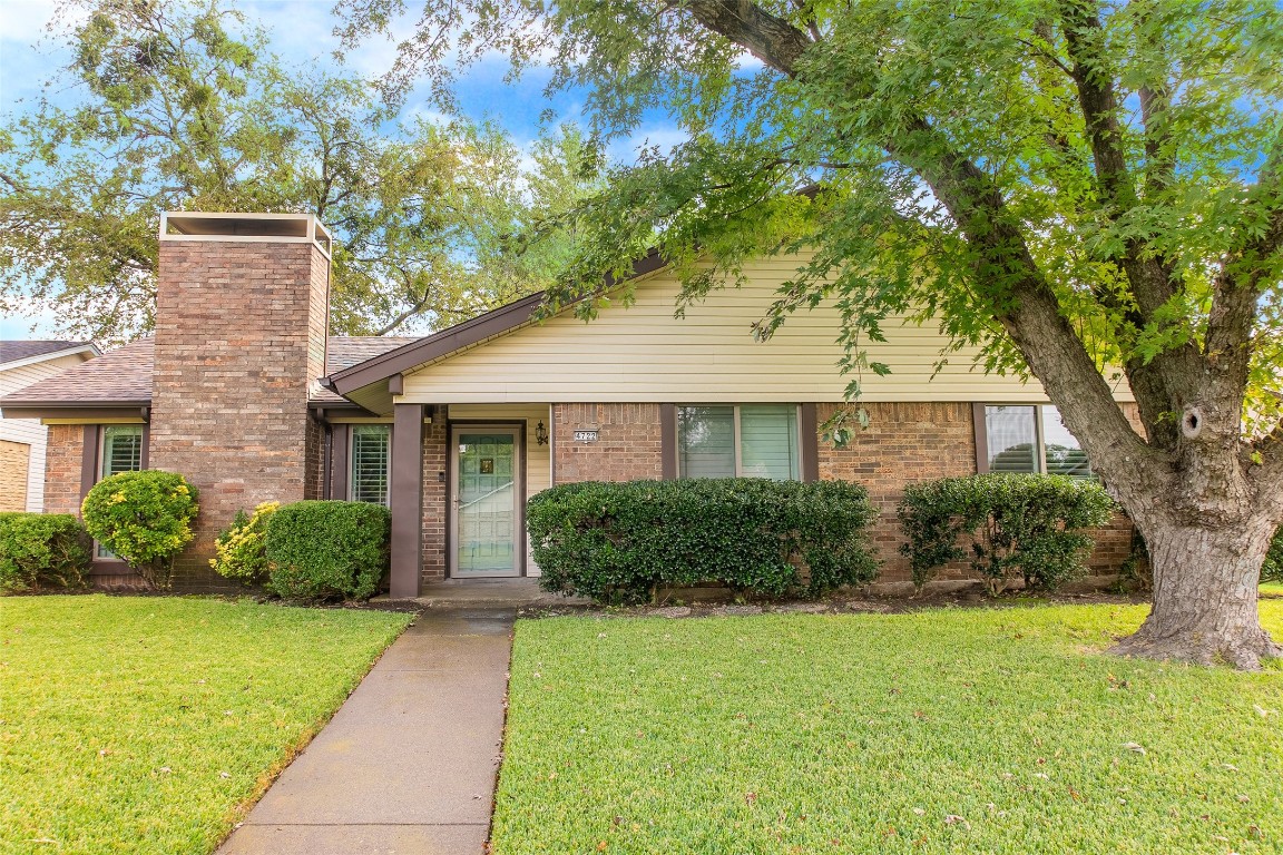 4722 Oakwood Drive Garland TX 75043