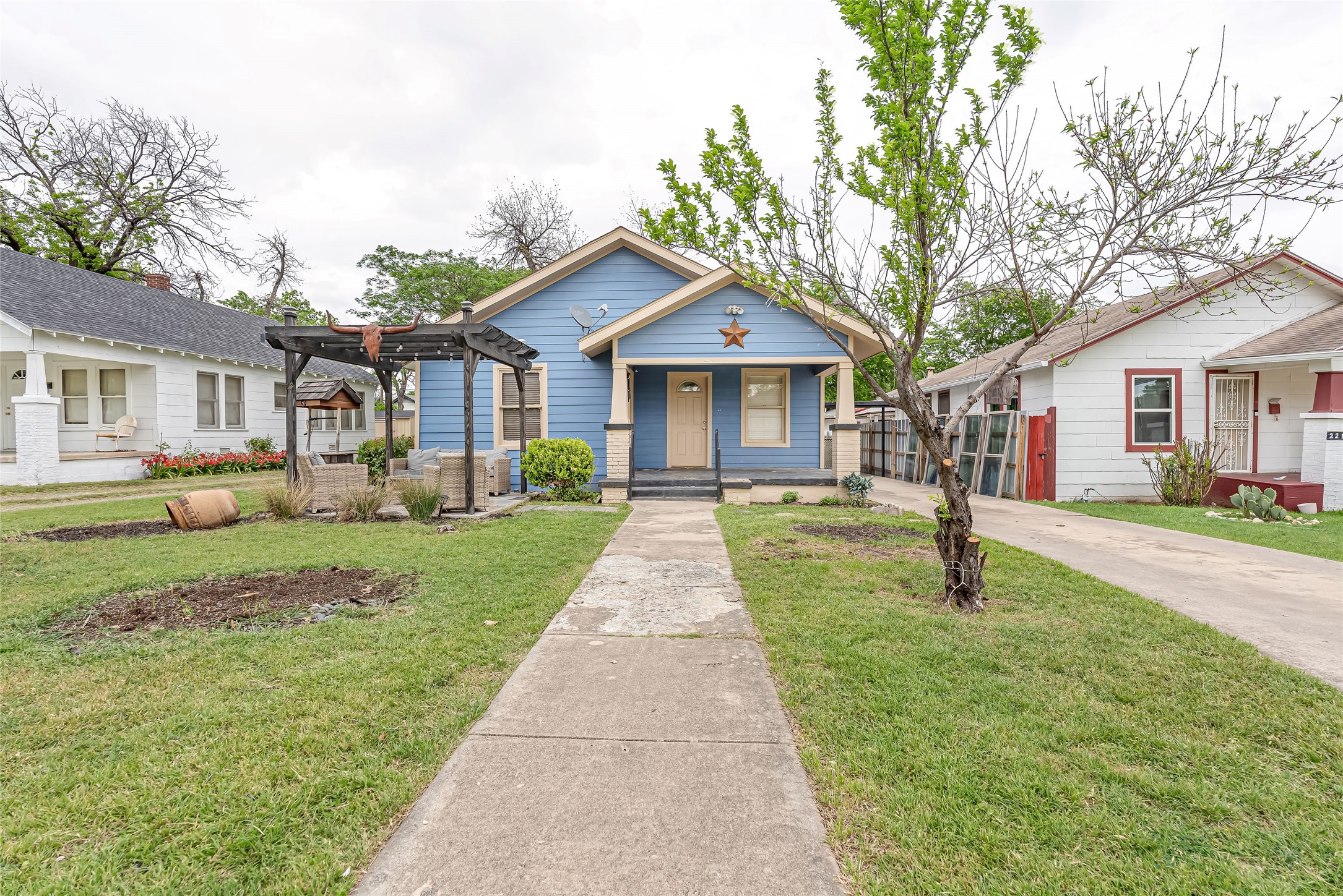 2218 Lincoln Avenue Fort Worth TX 76164
