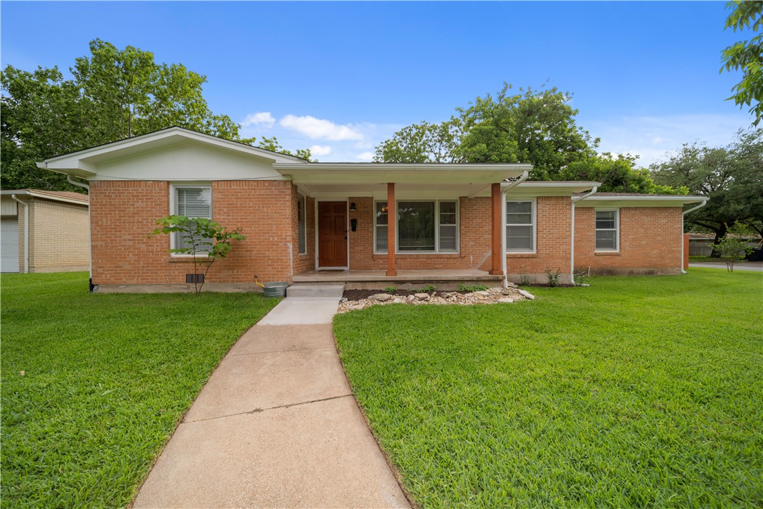 2324 N 49th Street Waco TX 76710