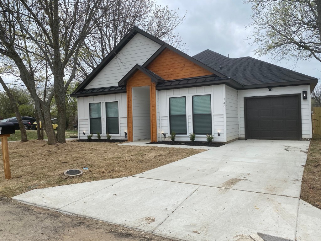 126 Frierson Street Waxahachie TX 75165