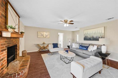 1602 Meadow Court Midlothian TX 76065