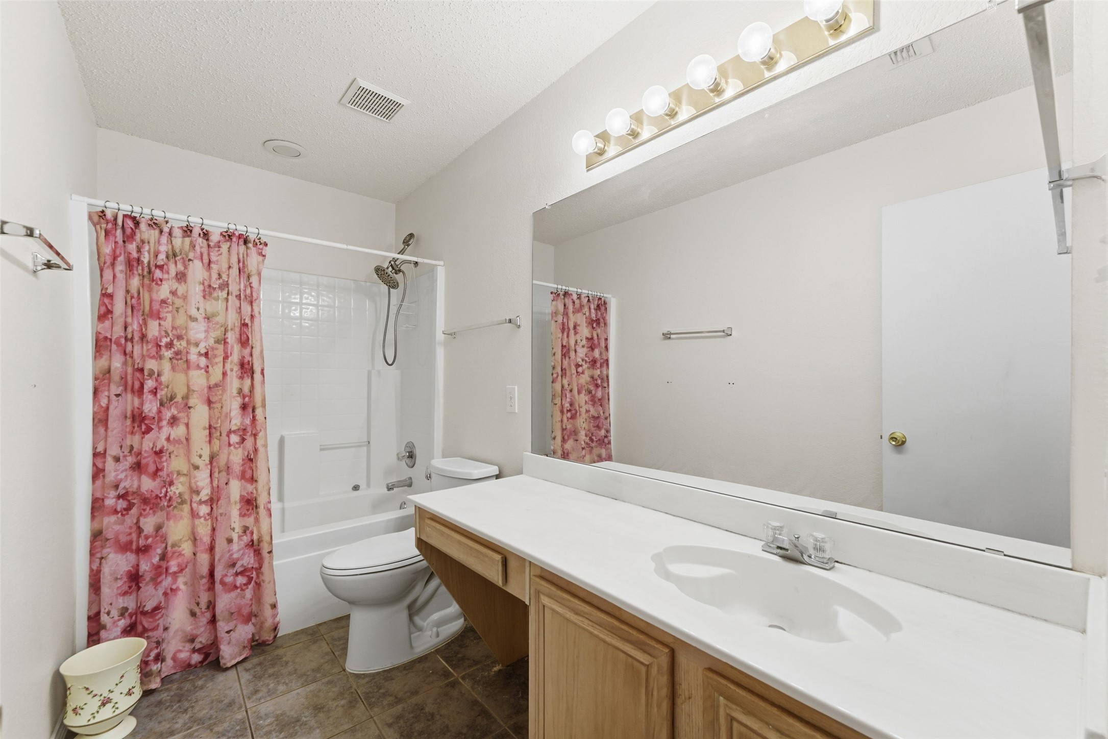 837 Applewood Drive Cedar Hill TX 75104