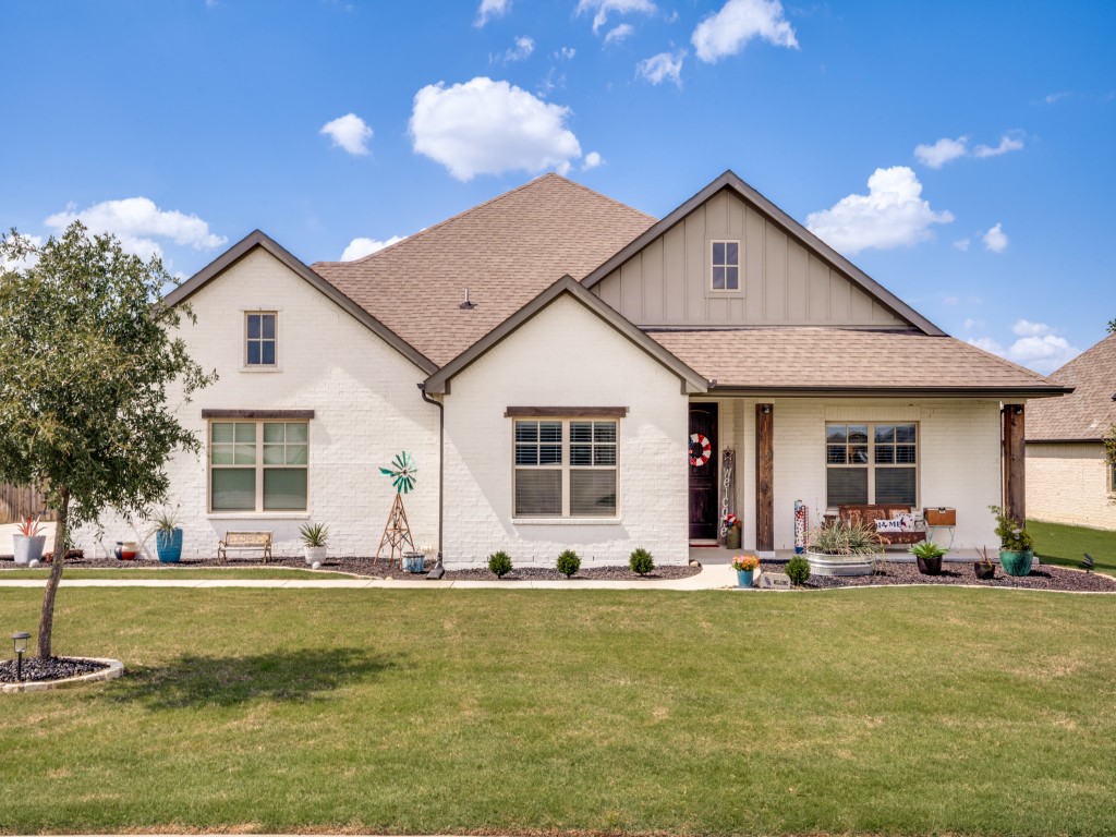 14712 Crystal Spring Drive Justin TX 76247