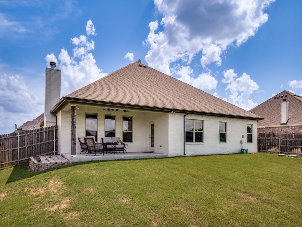 14712 Crystal Spring Drive Justin TX 76247
