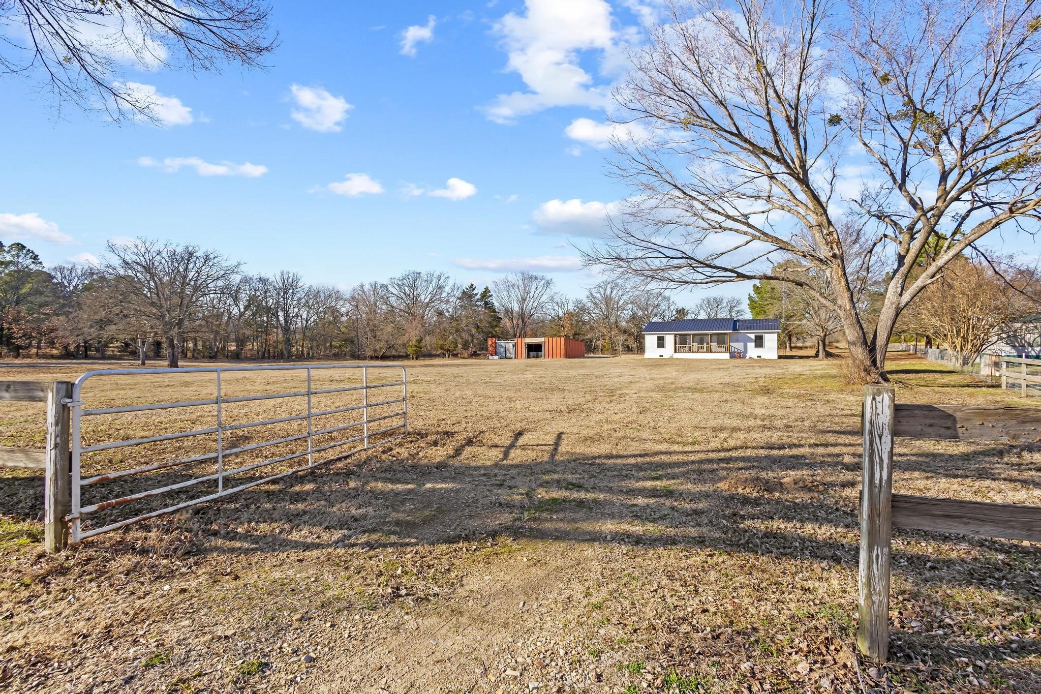 4572 County Road 2700 Telephone TX 75488