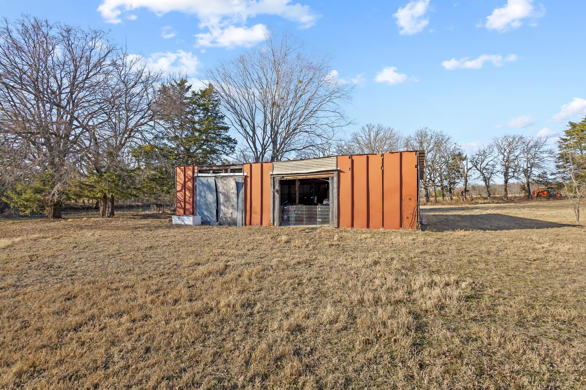 4572 County Road 2700 Telephone TX 75488