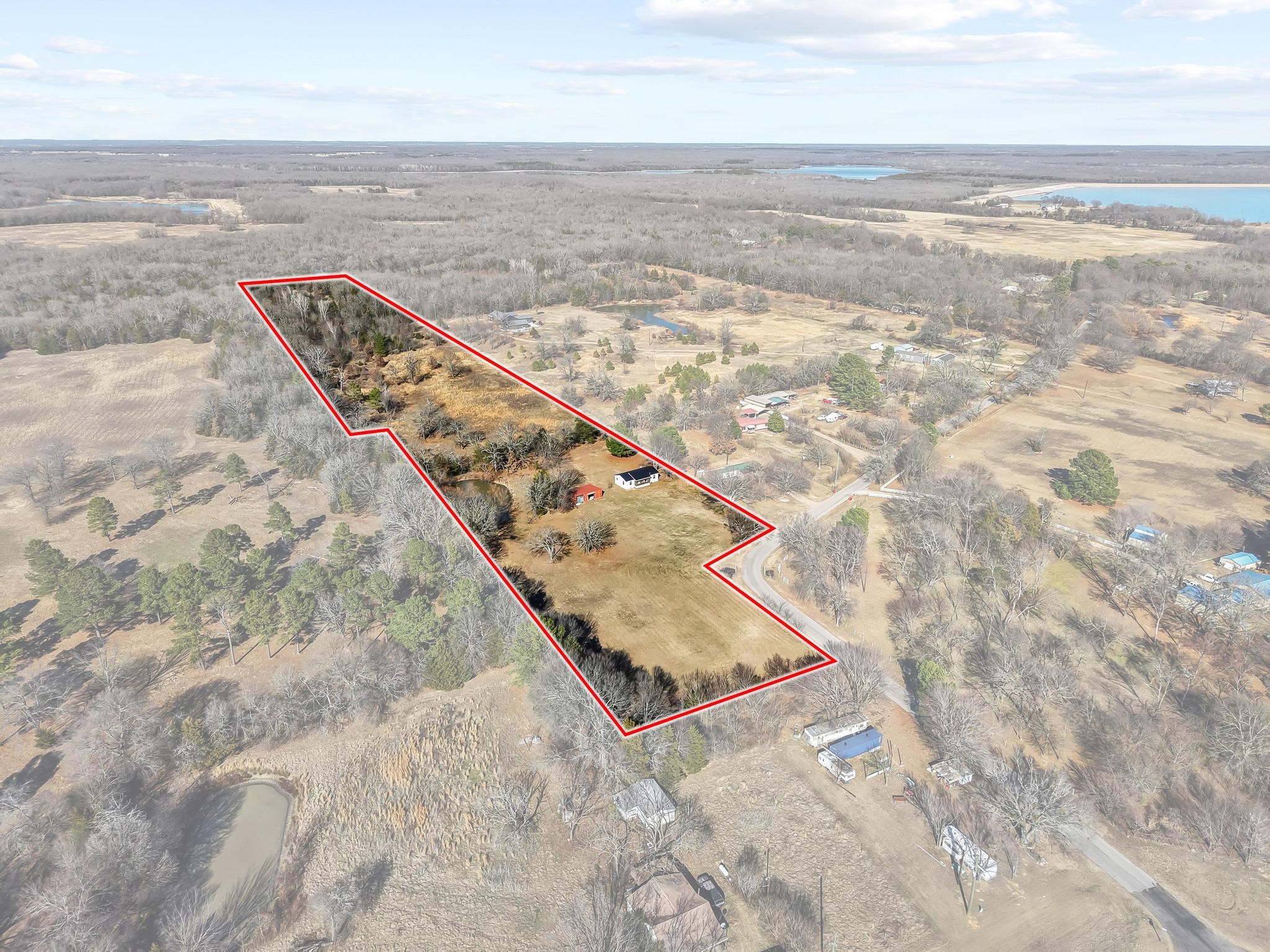 4572 County Road 2700 Telephone TX 75488