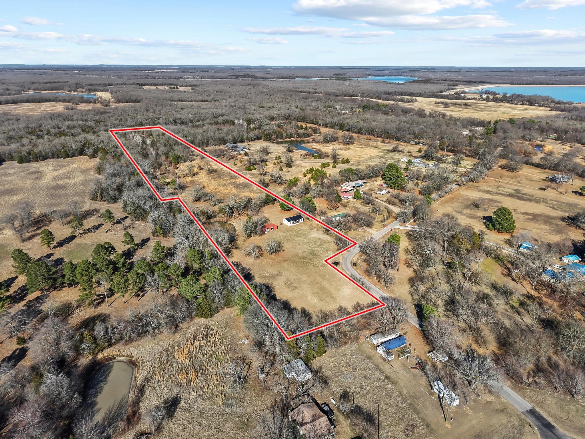 4572 County Road 2700 Telephone TX 75488