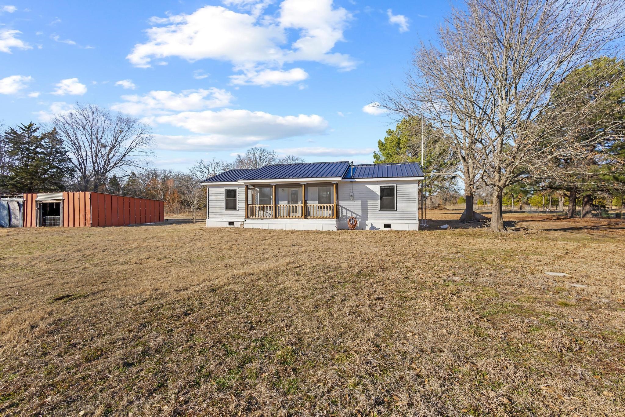 4572 County Road 2700 Telephone TX 75488