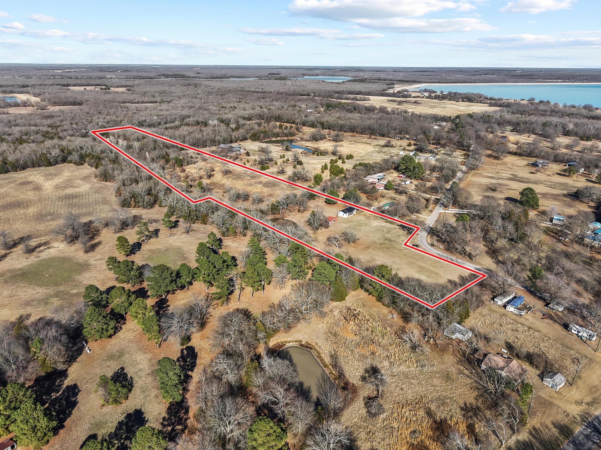 4572 County Road 2700 Telephone TX 75488