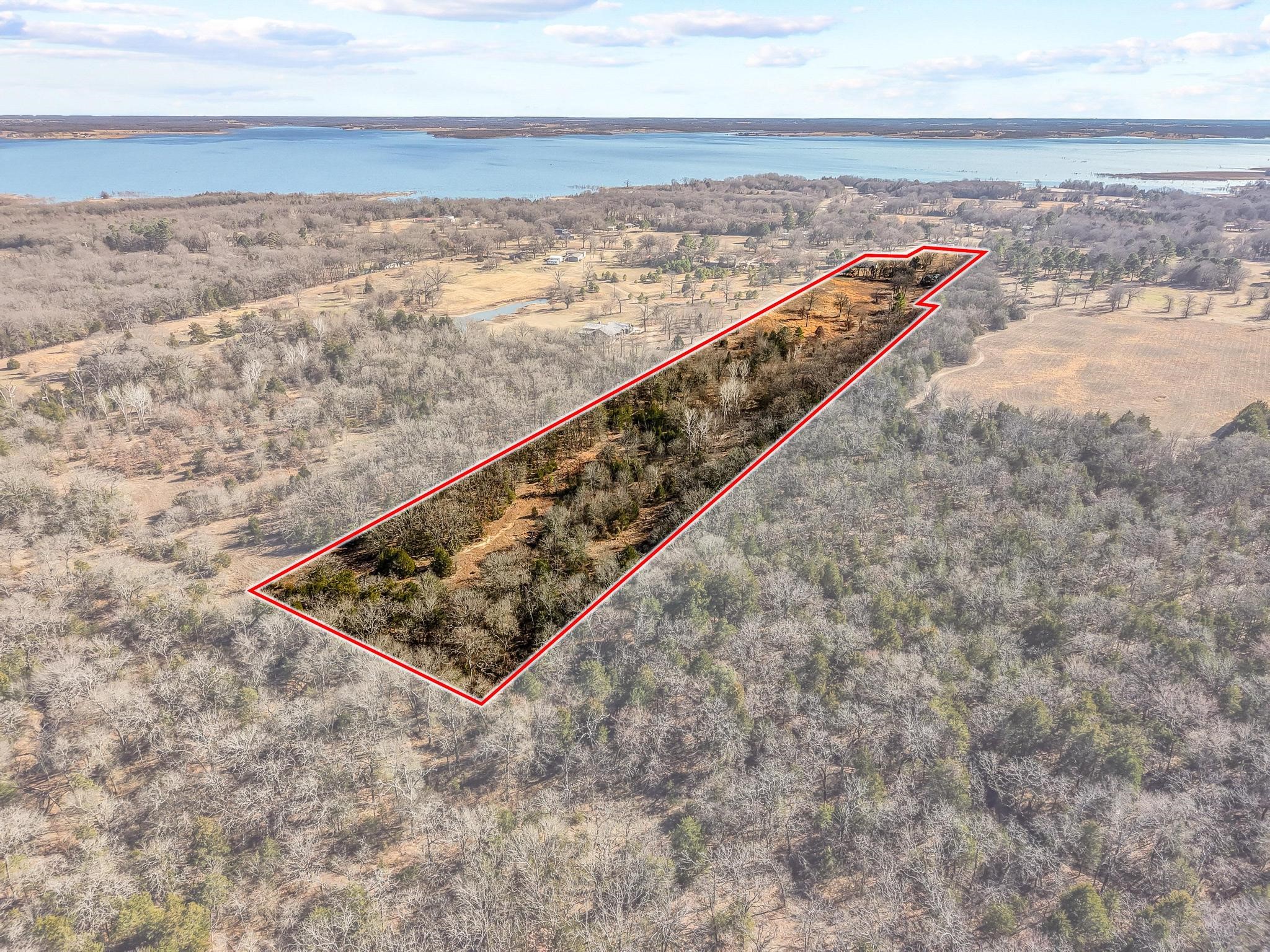 4572 County Road 2700 Telephone TX 75488