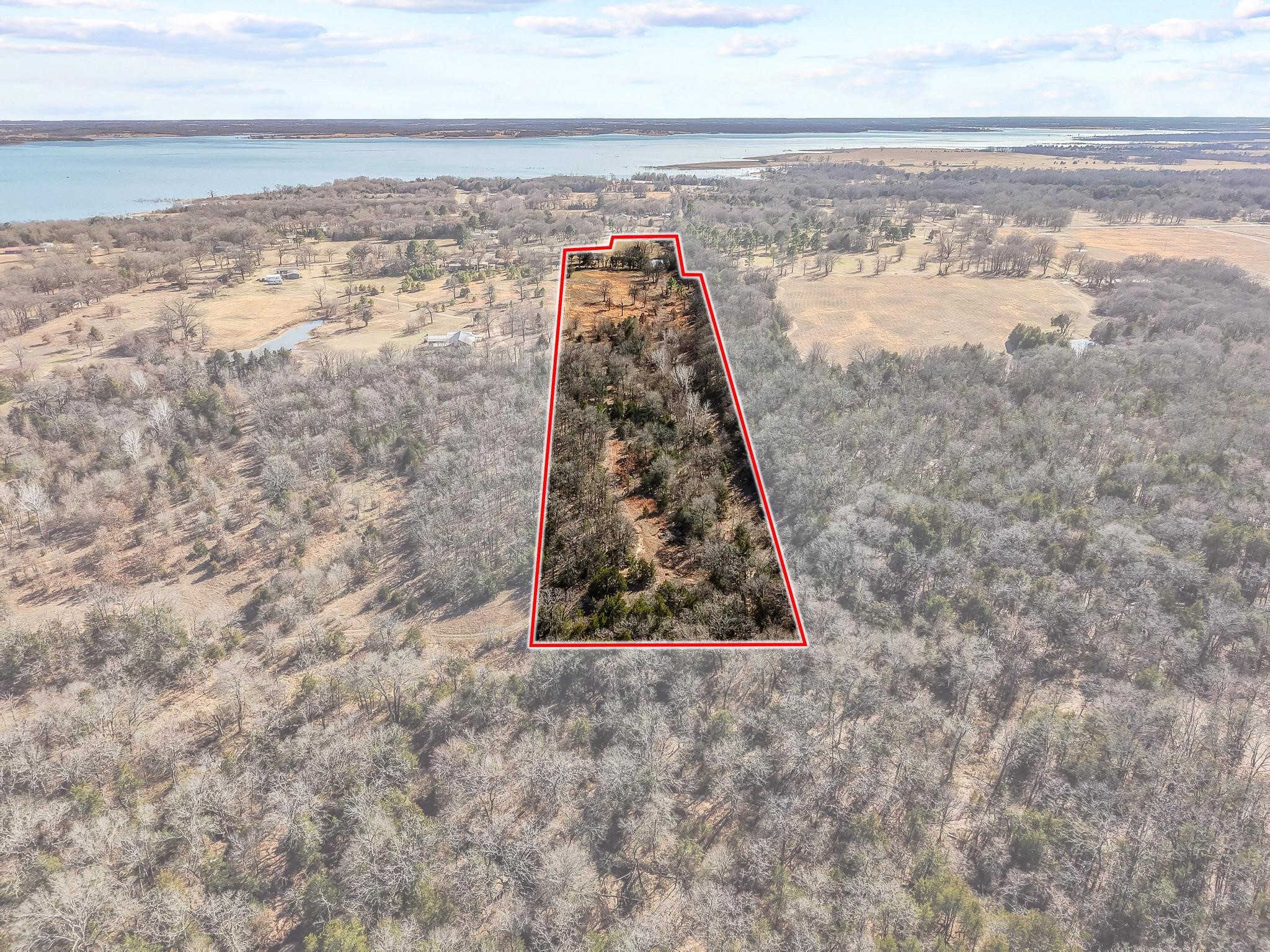 4572 County Road 2700 Telephone TX 75488