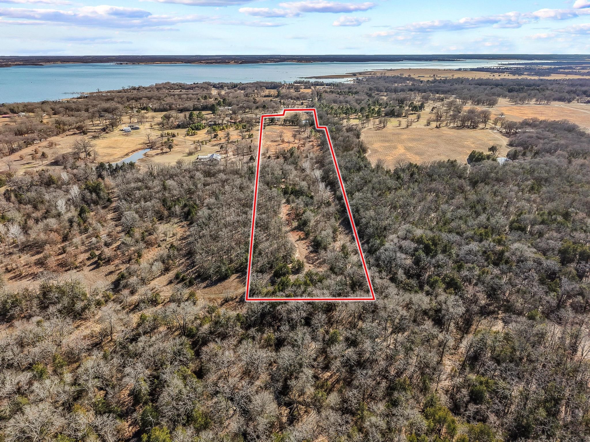 4572 County Road 2700 Telephone TX 75488