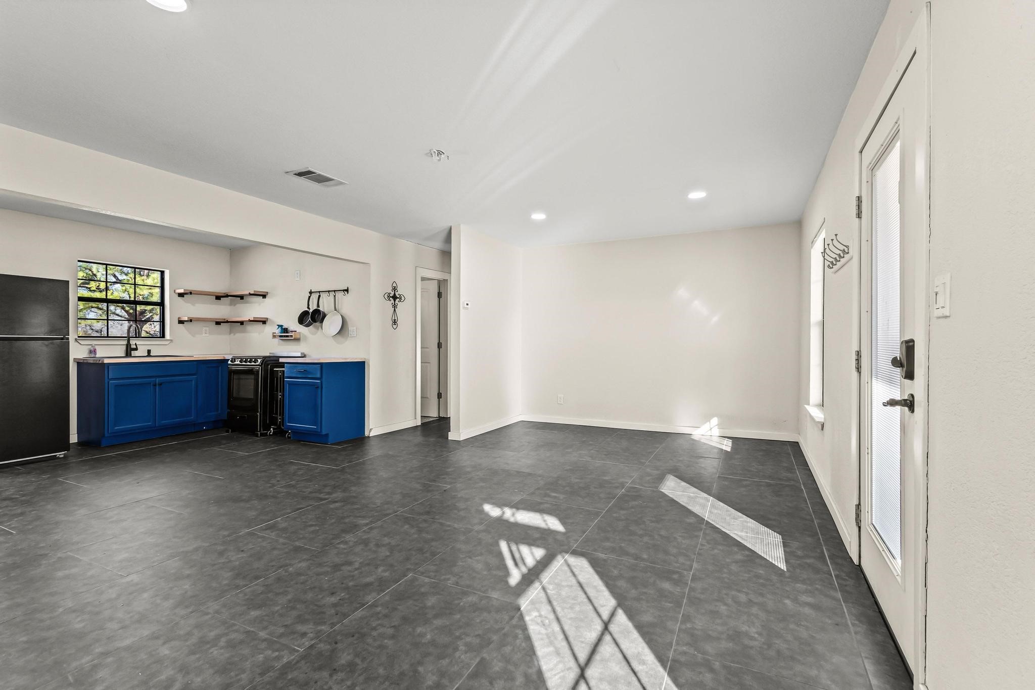 4572 County Road 2700 Telephone TX 75488