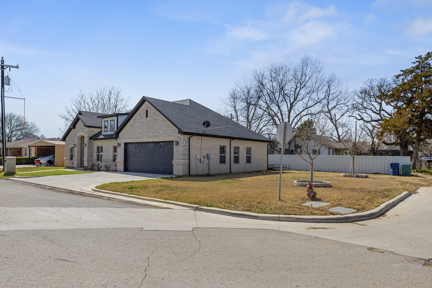 909 1st Street Bridgeport TX 76426