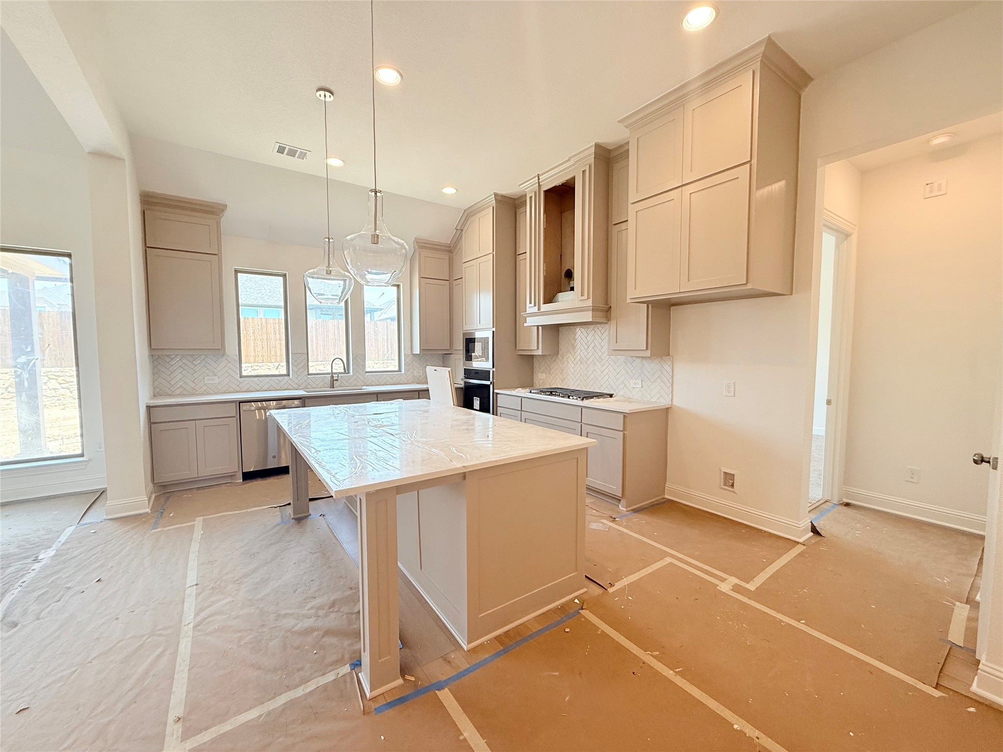 352 Alina Drive Burleson TX 76028