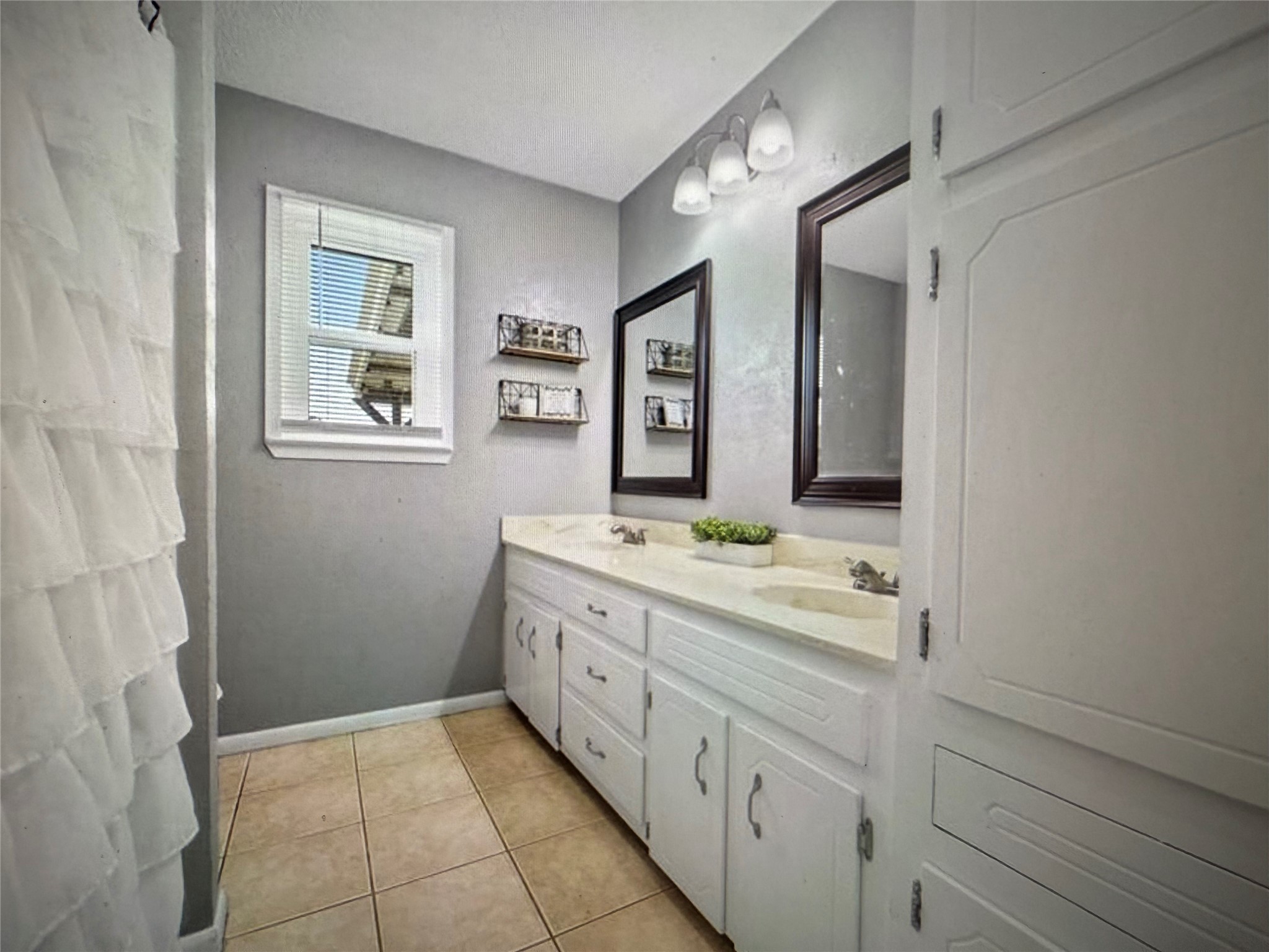 521 Wood Axtell TX 76624