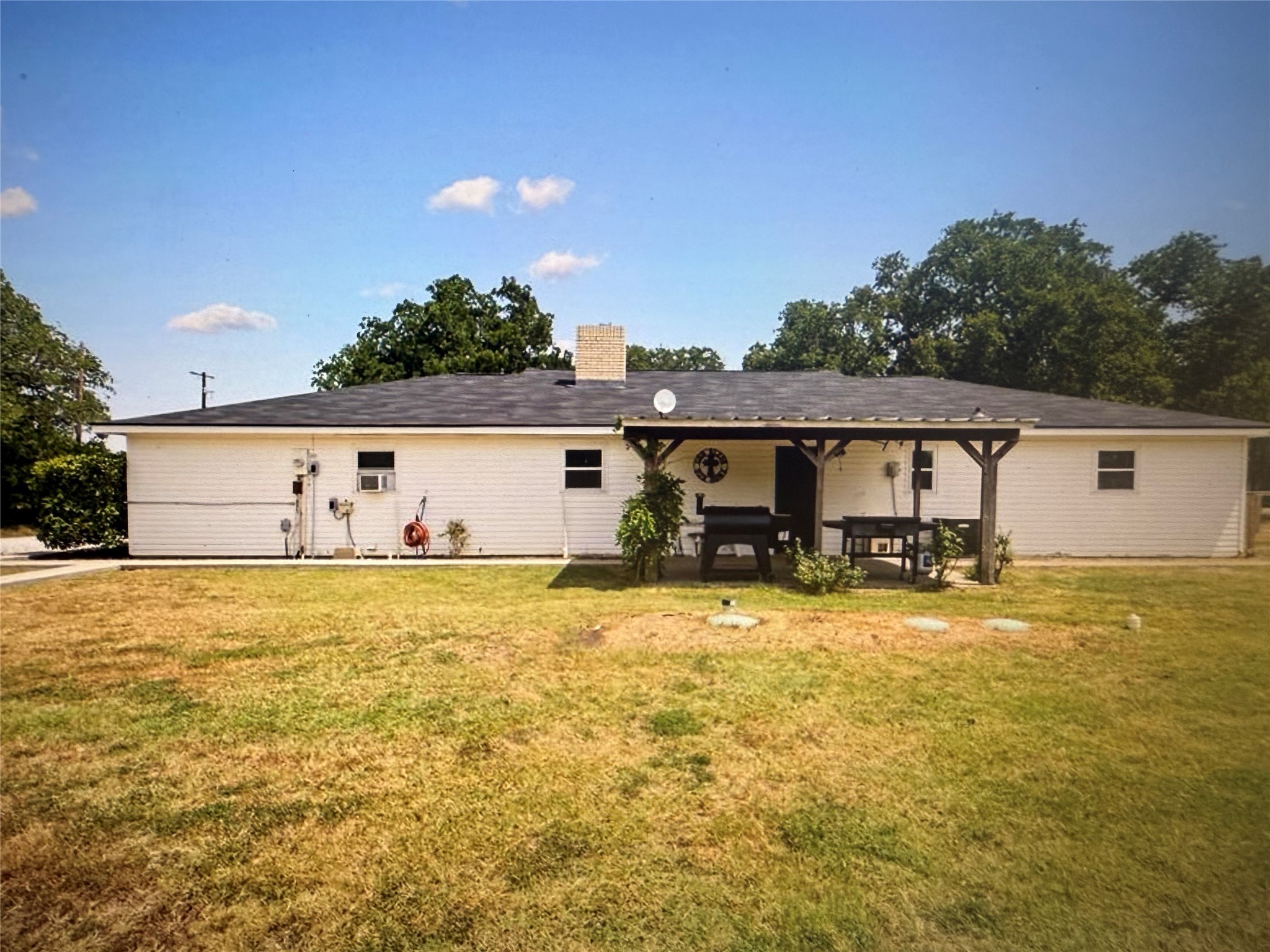 521 Wood Axtell TX 76624