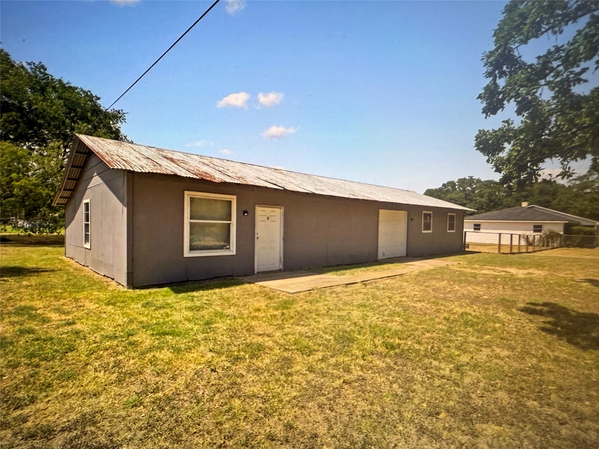 521 Wood Axtell TX 76624