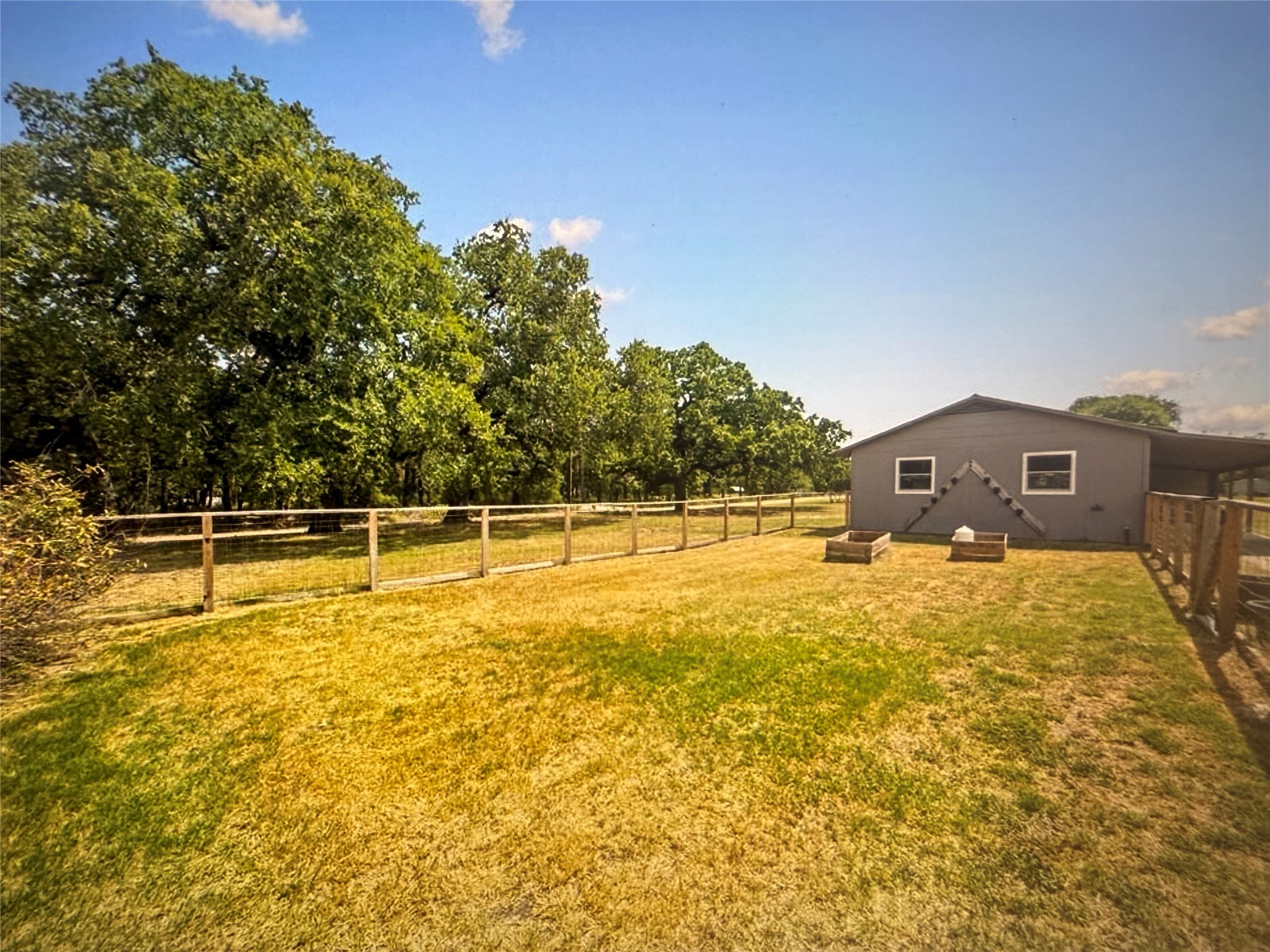 521 Wood Axtell TX 76624