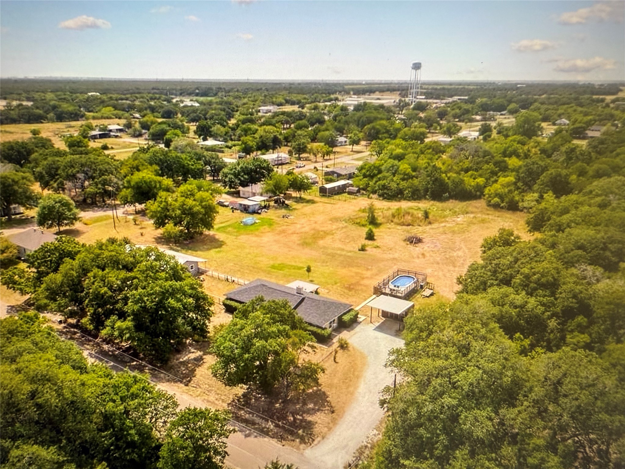 521 Wood Axtell TX 76624