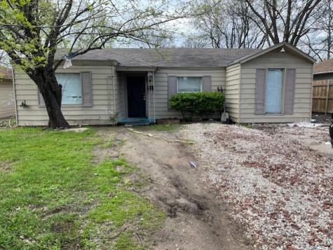 805 Chickasaw Trace Grand Prairie TX 75051