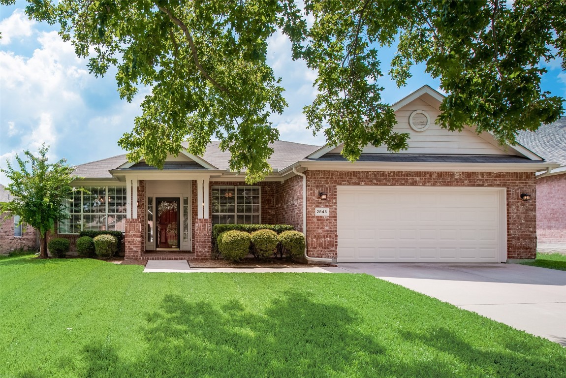 2845 Rochester Court Grand Prairie TX 75052