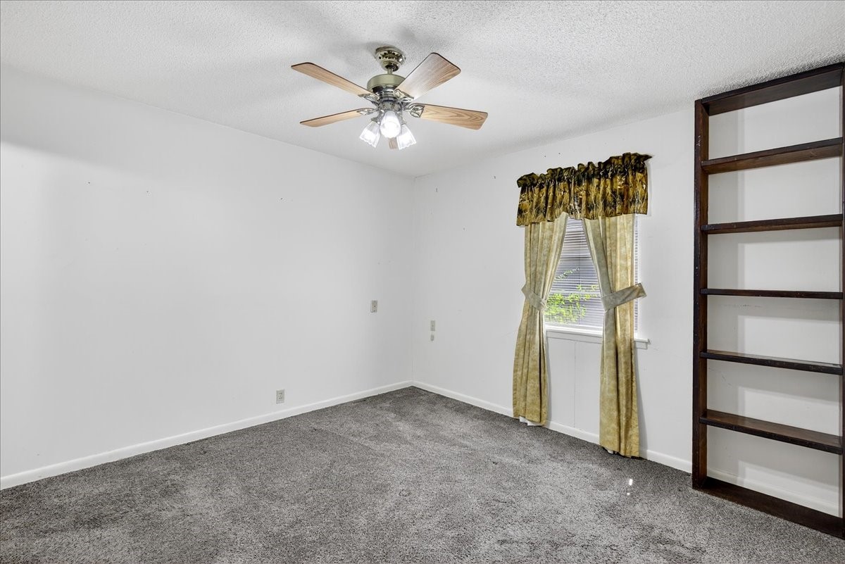 1207 Royal Drive Kaufman TX 75142