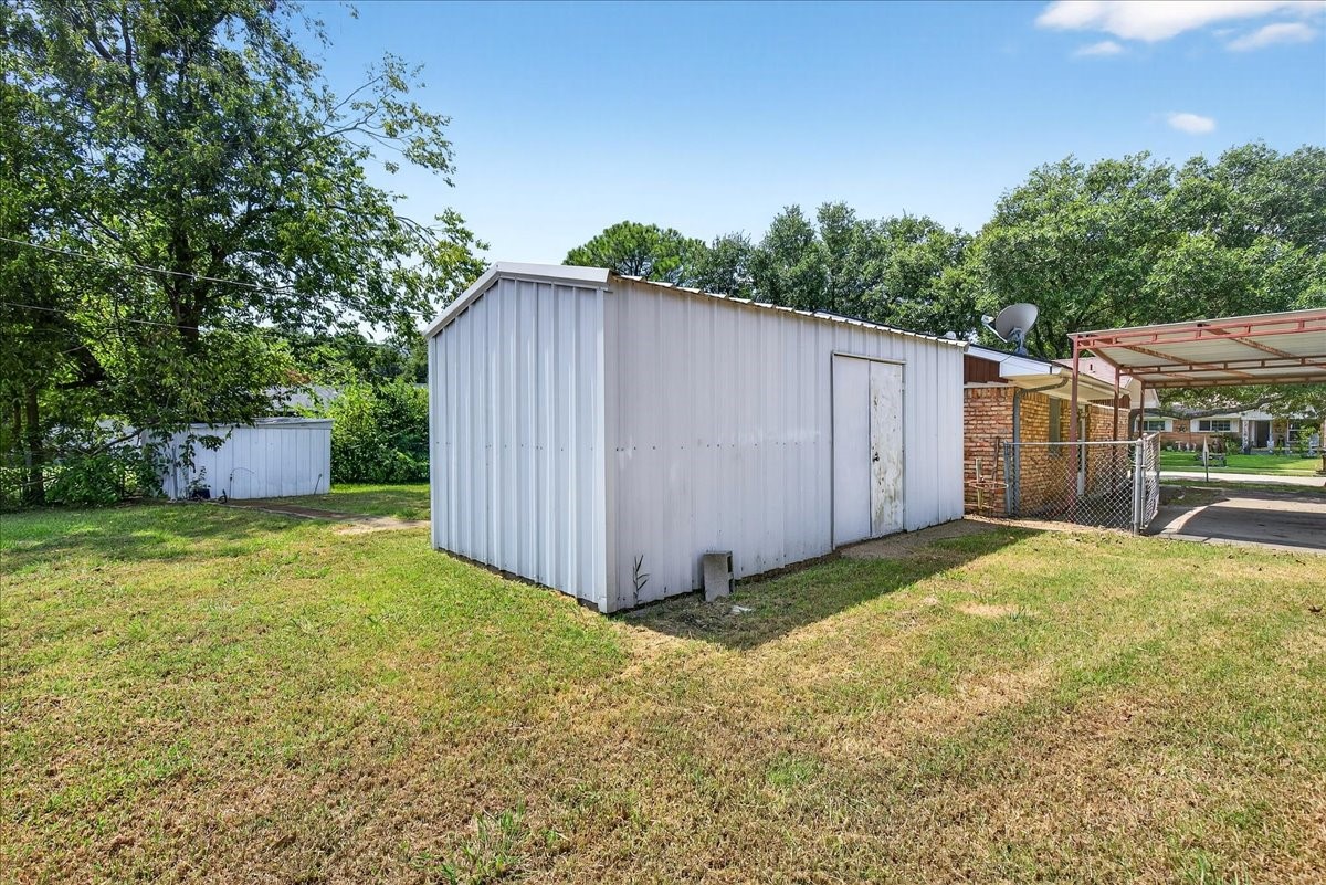 1207 Royal Drive Kaufman TX 75142