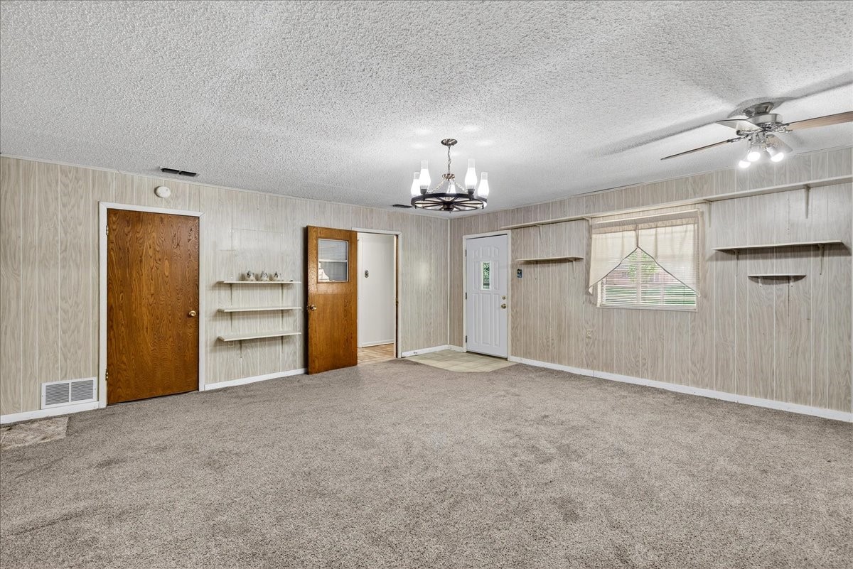 1207 Royal Drive Kaufman TX 75142
