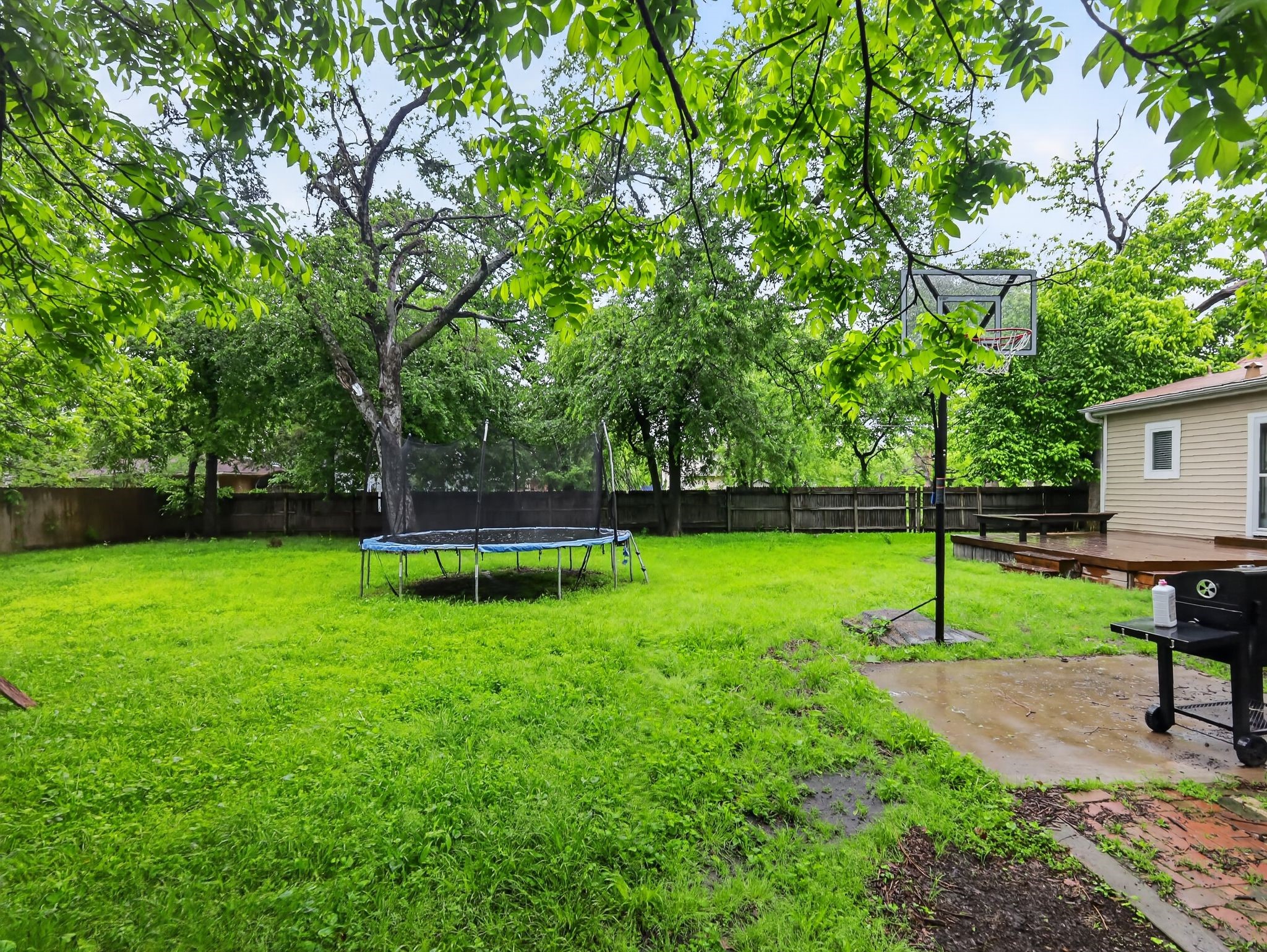 1301 Locust Street Commerce TX 75428
