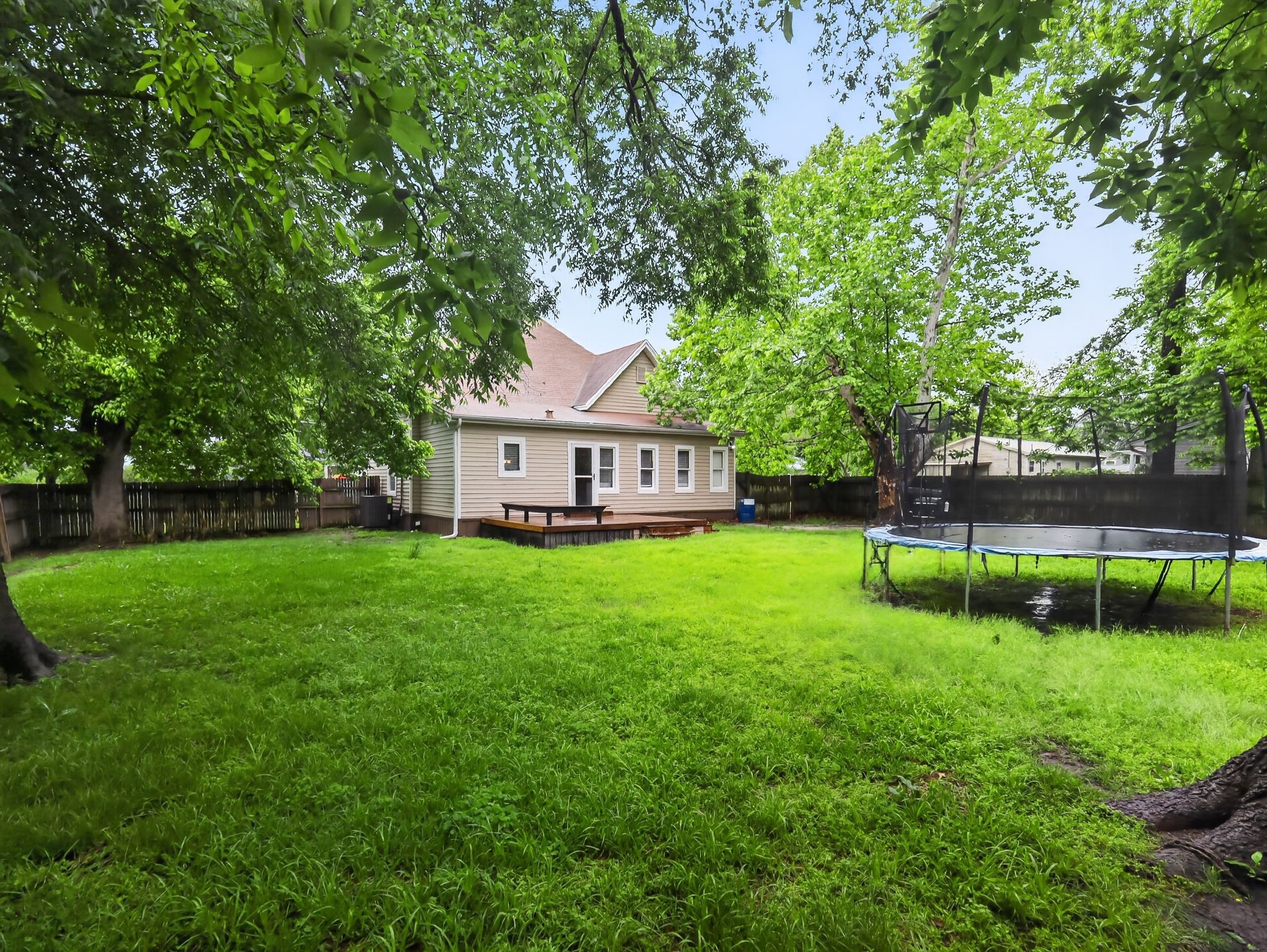 1301 Locust Street Commerce TX 75428