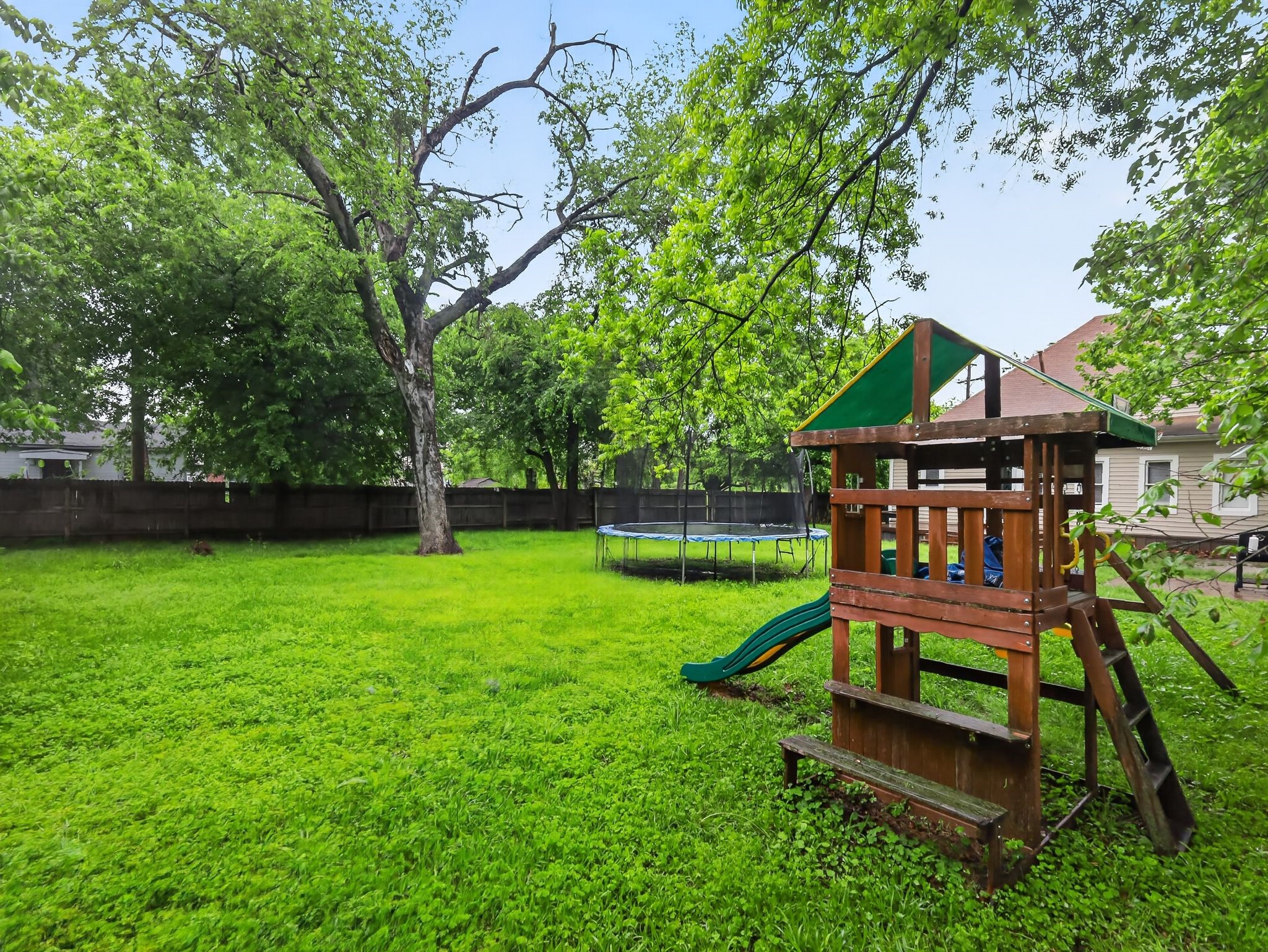 1301 Locust Street Commerce TX 75428