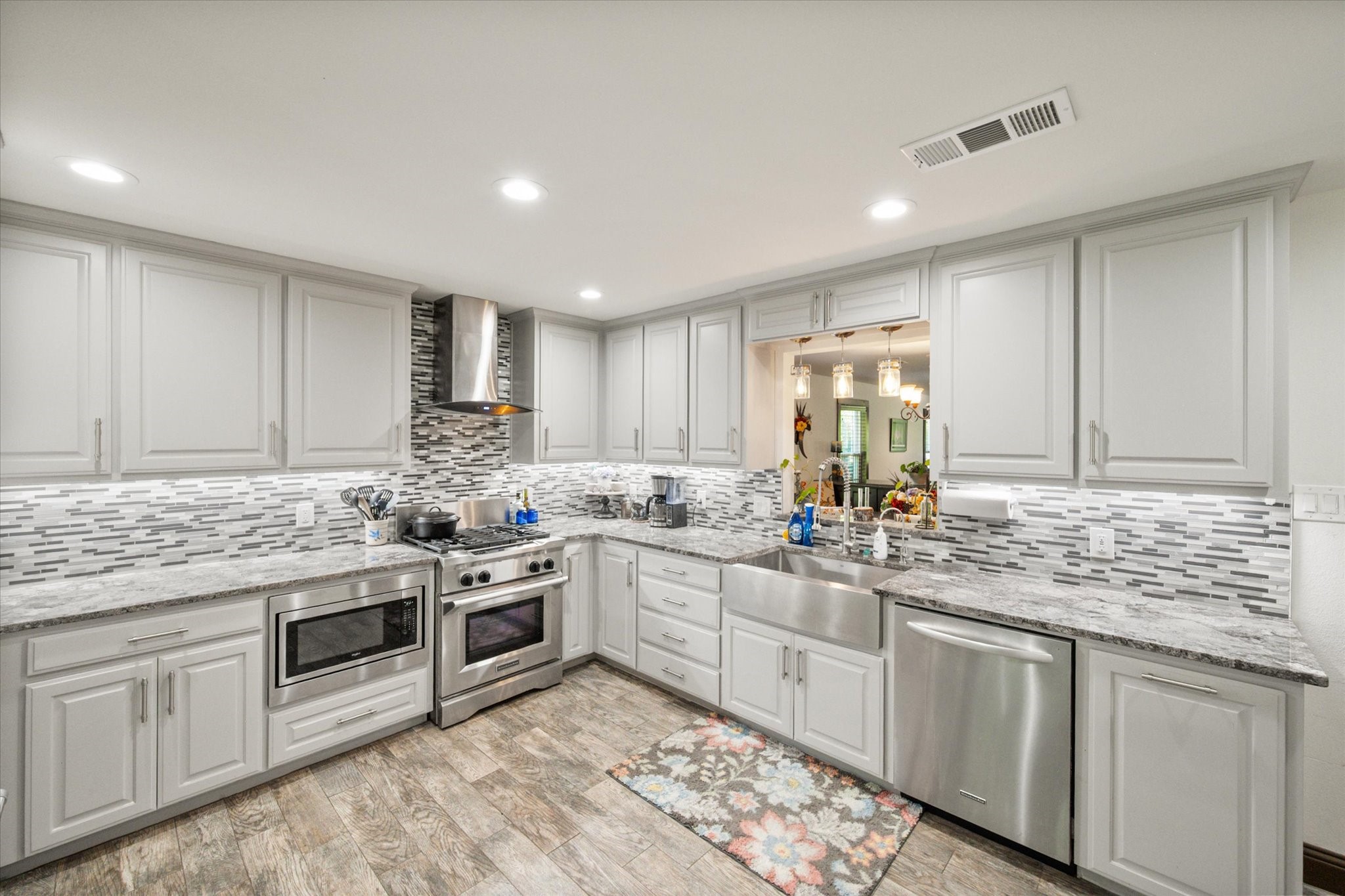 4421 Blackstone Drive Fort Worth TX 76114
