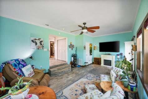 4421 Blackstone Drive Fort Worth TX 76114