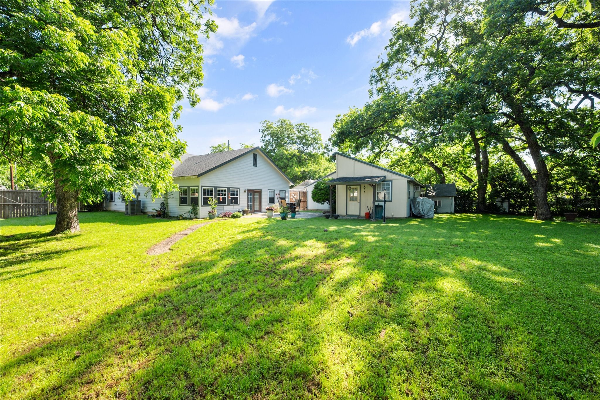 4421 Blackstone Drive Fort Worth TX 76114