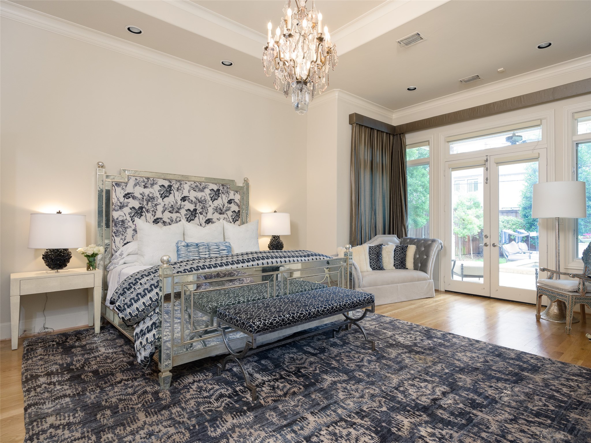 6442 Lakehurst Avenue Dallas TX 75230