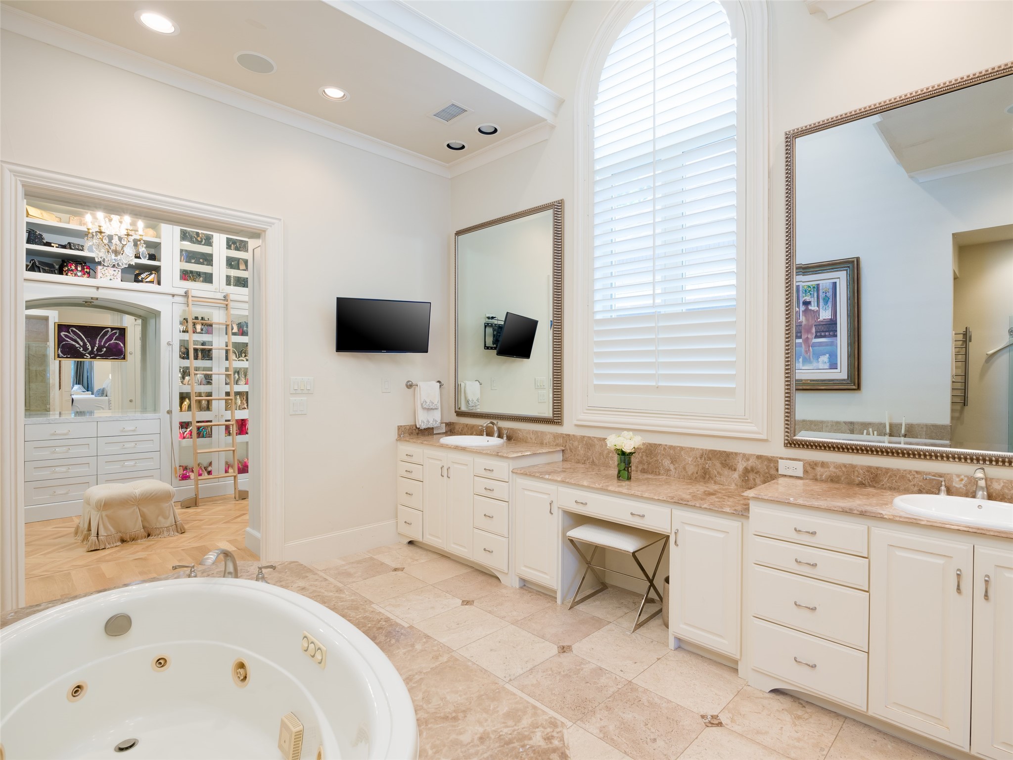 6442 Lakehurst Avenue Dallas TX 75230