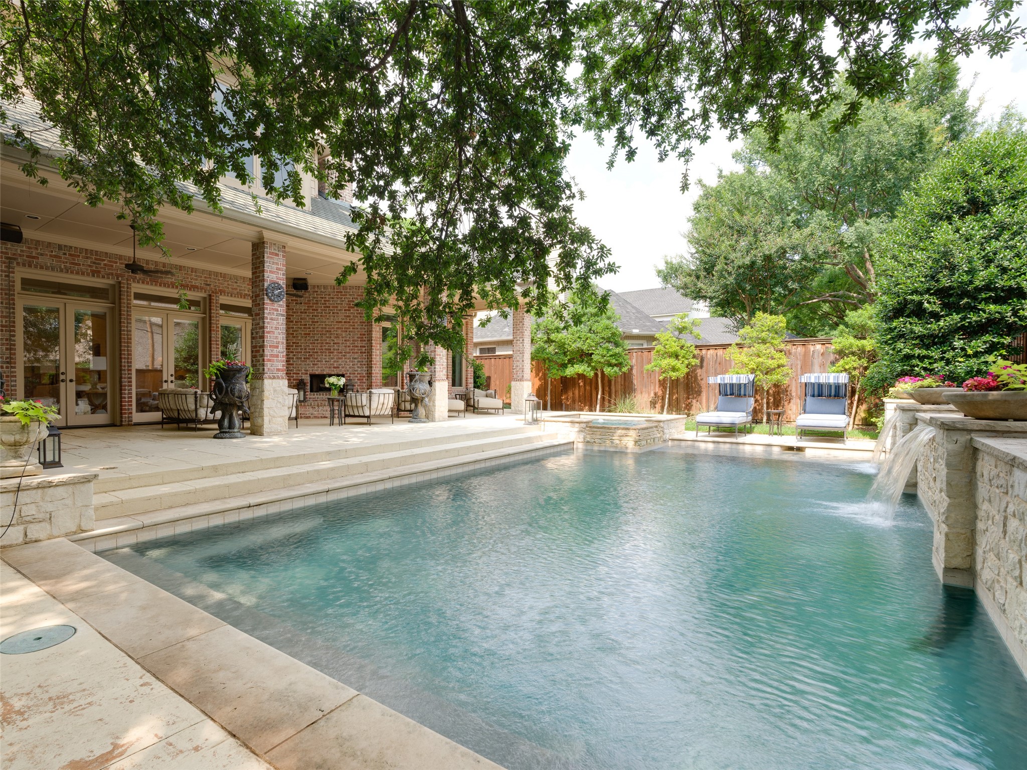 6442 Lakehurst Avenue Dallas TX 75230